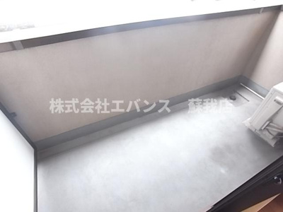 【バルコニー】 | セモア中山 | 開放的で明るい空間を演出してくれるバルコニーです