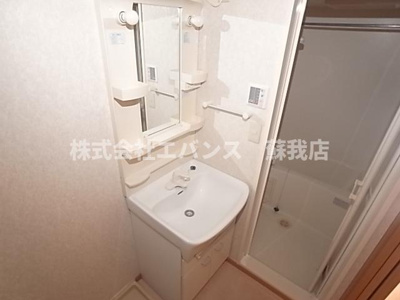 【洗面所】 | セモア中山 | コンパクトで使いやすい洗面所