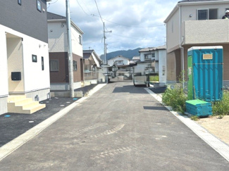 【前面道路含む現地写真】 | 安芸郡熊野町城之堀1丁目　全5区画　NO3 | 前面道路5ｍ
