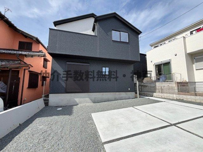 【外観】 | 神戸市西区玉津町新方　新築戸建　仲介手数料無料！ | きれいな外観です