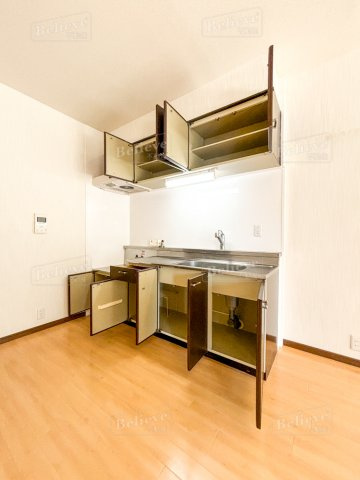 センチュリー中央の内装