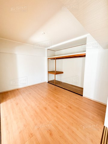 センチュリー中央の内装