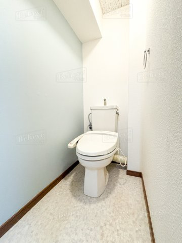 センチュリー中央のトイレ|嬉しい温水洗浄便座付き♪