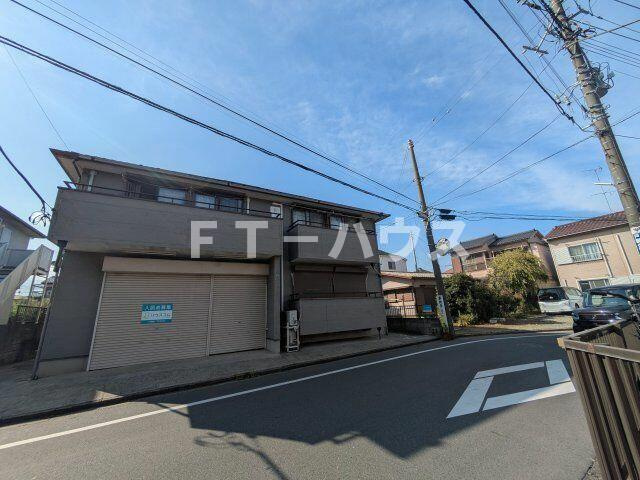 第二ヤマリハイツの外観