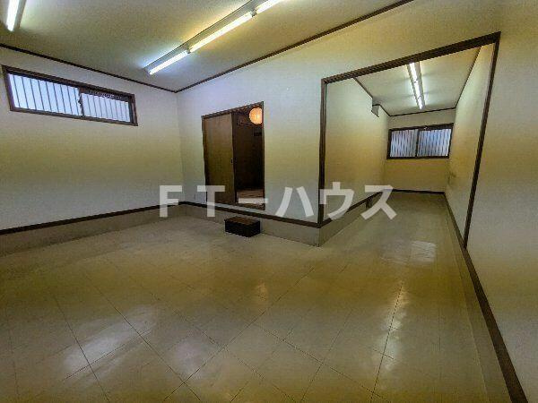 第二ヤマリハイツの居間・リビング