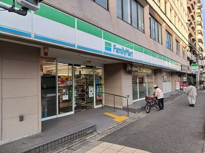 【周辺】 | タウンルームキシ | ファミリーマート　丸太町猪熊店まで350m