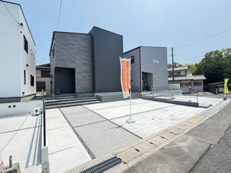 【外観】 | 廿日市市対厳山3（宮島口駅）全3区画　B棟【63坪】【P3台】 | 【B棟】JR宮島口駅まで徒歩20分☆ユアーズ徒歩17分☆土地63坪☆前面道路6ｍ☆駐車スペース並列3台分☆
