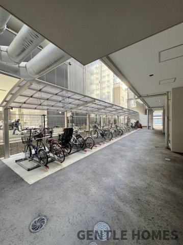 モントーレ東比恵クレアの駐輪場