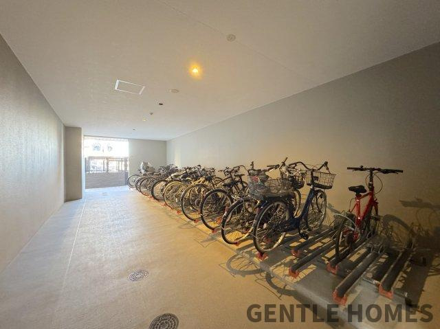 モントーレ東比恵クレアの駐輪場