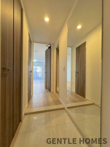 モントーレ東比恵クレアの玄関