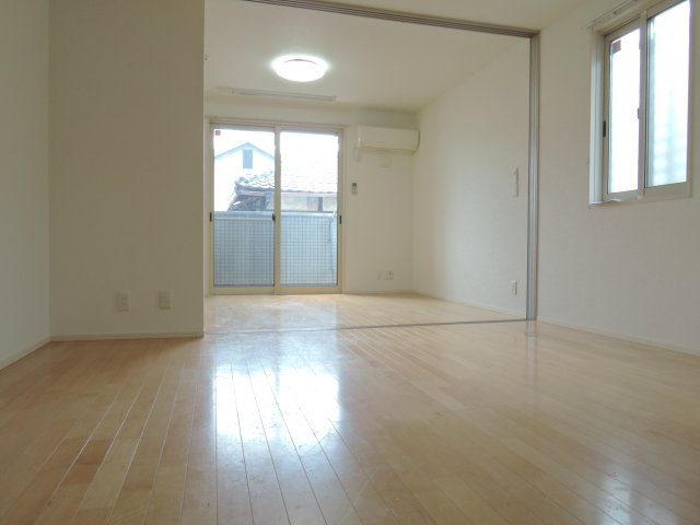 アップル城北の居間・リビング