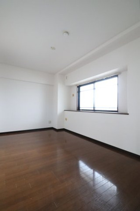 アーバンパレス諏訪野IIの居間・リビング