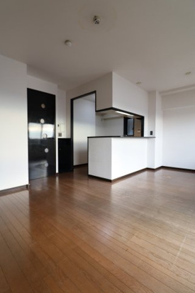 アーバンパレス諏訪野IIの居間・リビング