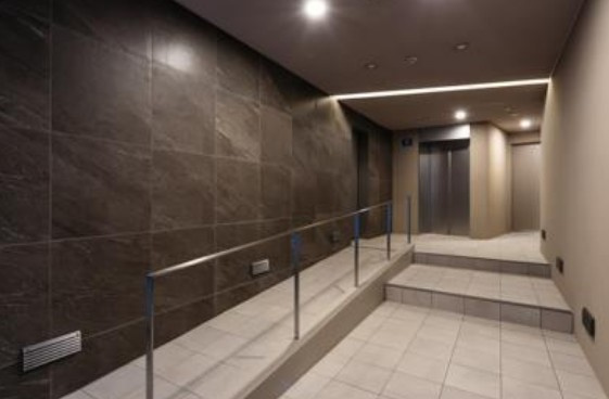 【エントランス】