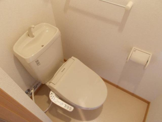 グランデのトイレ|ゆったりとした空間のトイレです