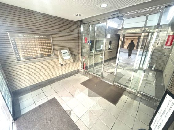 ライオンズマンション三宮東第2 のエントランス