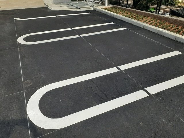 ガーデンスクエアⅡの駐車場|駐車場に車を止められます