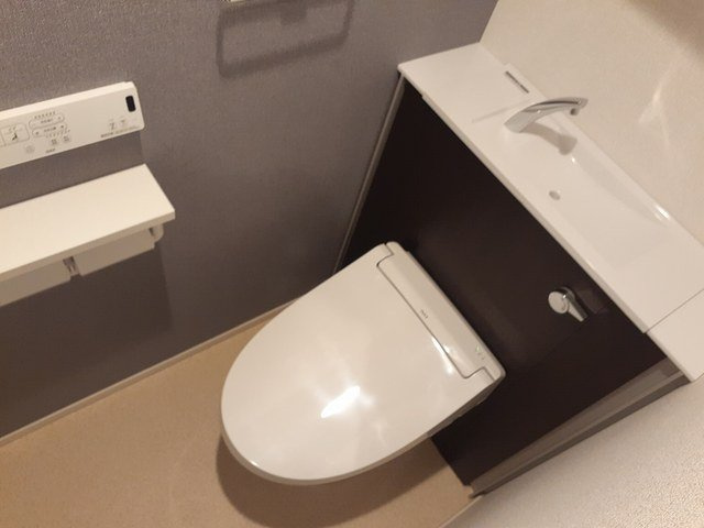 ガーデンスクエアⅡのトイレ|ゆったりとした空間のトイレです