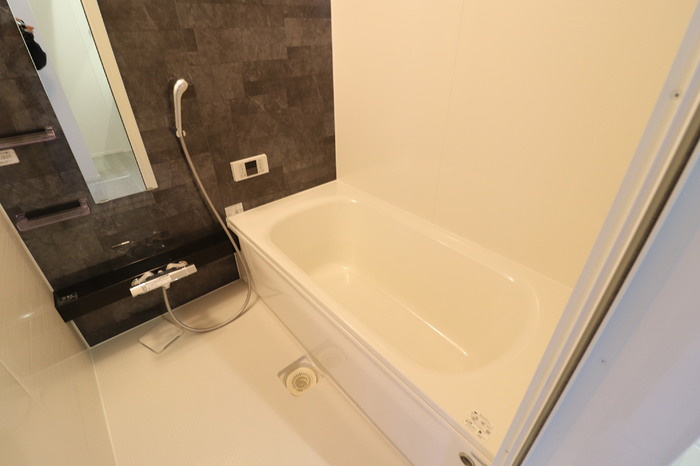 ユートリーⅢの浴室