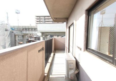 ルピナス泉大津のバルコニー|落ち着いた時間を過ごせるバルコニーです