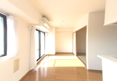 ルピナス泉大津の内装|内装は落ち着いています