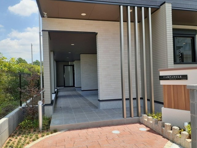 【エントランス】 | カンパニュール