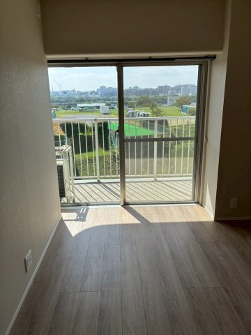 グリーンビュー第三川口の洋室