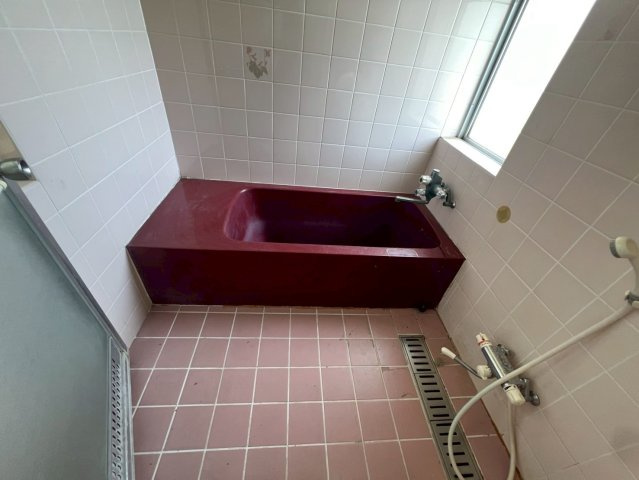 －三丁目不動産-熊谷市樋春　RC造木造の浴室