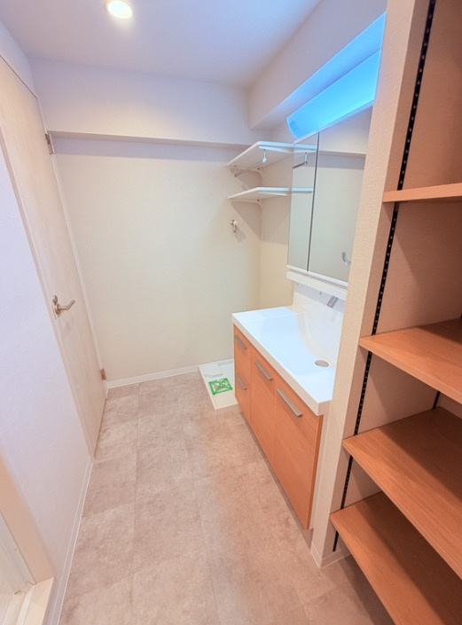 横浜市西区平沼１丁目の中古マンション|仲介手数料無料！お問合せ下さい/080-7058-7312 