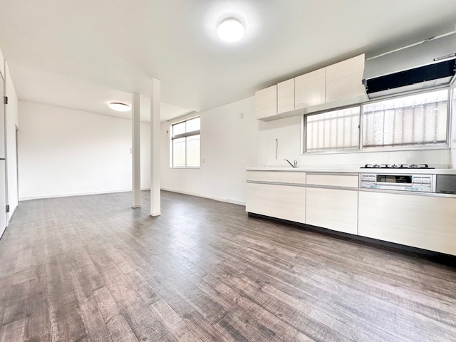 松戸市松飛台　中古戸建の居間・リビング