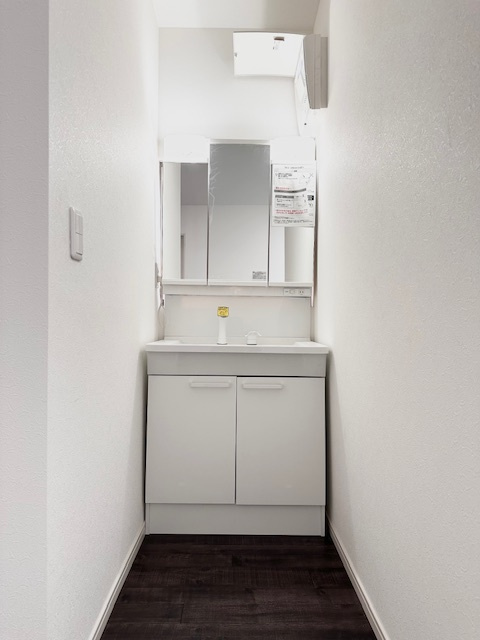 松戸市松飛台　中古戸建の洗面所