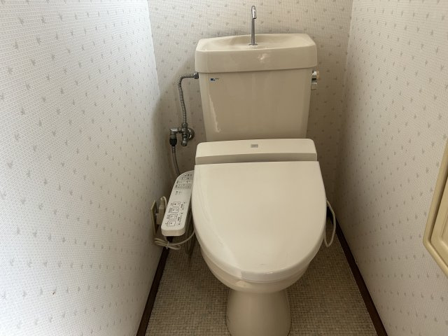 千葉県柏市宿連寺 中古戸建のトイレ