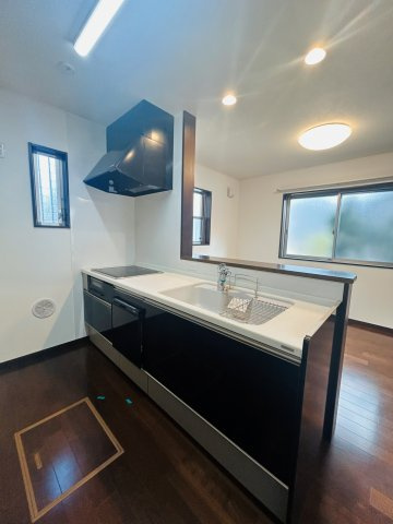 東大和市中央四丁目戸建のキッチン