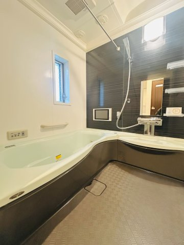 東大和市中央四丁目戸建の浴室