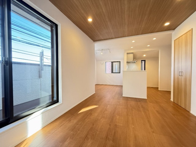 西東京市新町五丁目戸建の居間・リビング