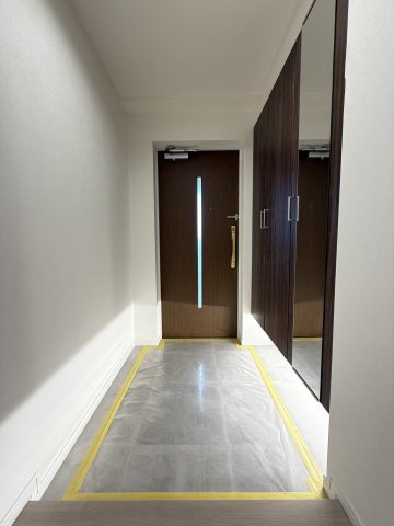 グランシティレイディアントアクアヴィータの玄関