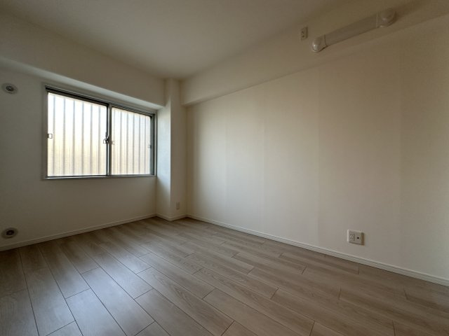 大久保スカイハイツの洋室