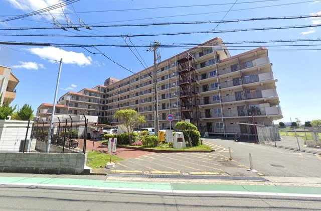 大久保スカイハイツの外観