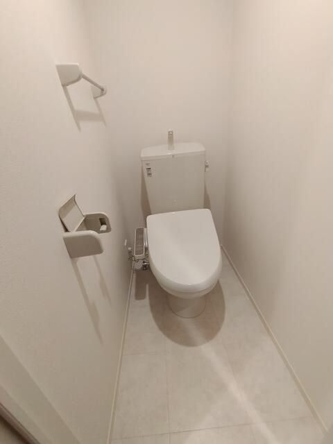 クアドリフォリオ川越のトイレ|別部屋参考写真となります