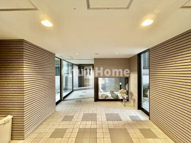 コスモ柴又駅前のエントランス|エントランス