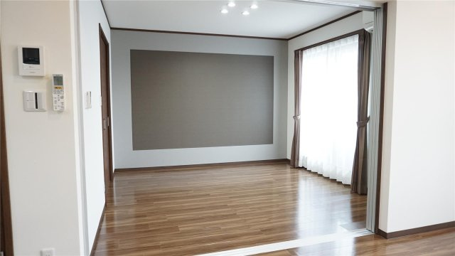 ヒルズレジデンシャルBの居間・リビング