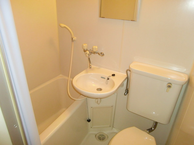 ストーク西灘の浴室