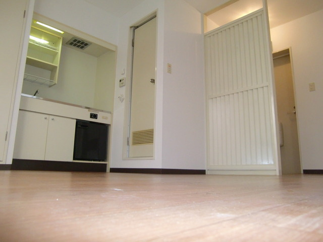 ストーク西灘の居間・リビング