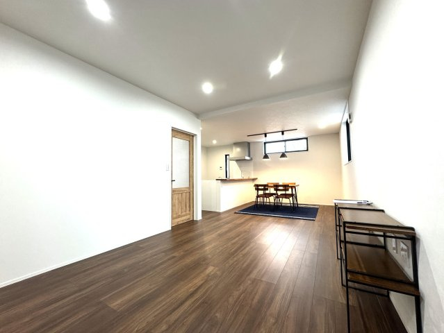 中央区二葉町3丁目　戸建の居間・リビング