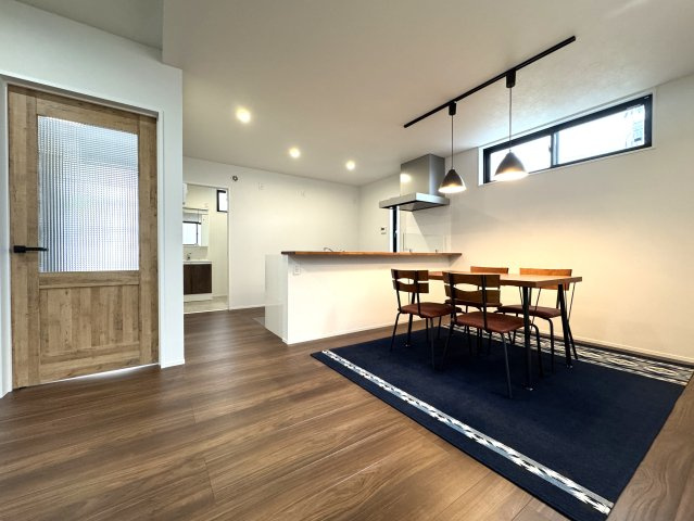 中央区二葉町3丁目　戸建の居間・リビング