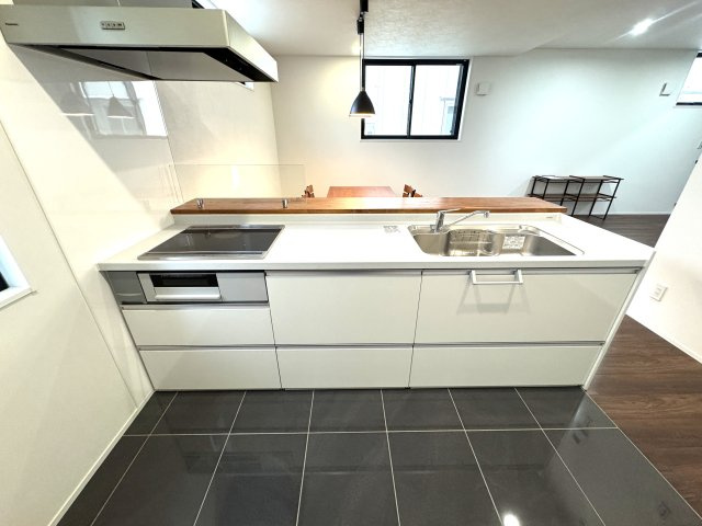 中央区二葉町3丁目　戸建のキッチン