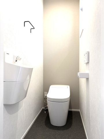 中央区二葉町3丁目　戸建のトイレ