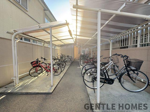 ライオンズマンション博多南の駐輪場