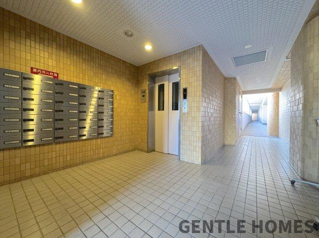 ライオンズマンション博多南のエントランス