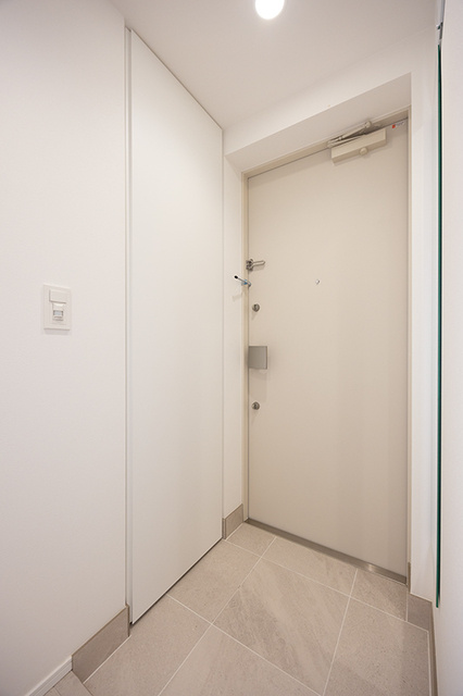 イプセ白金の玄関|※写真は同タイプ住戸です。